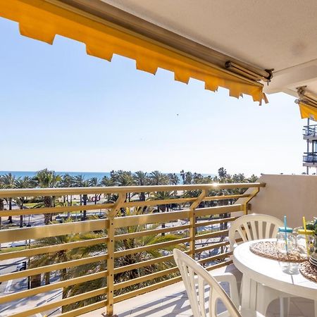 Novelty Con Vistas Al Mar Apartment Салоу Екстериор снимка