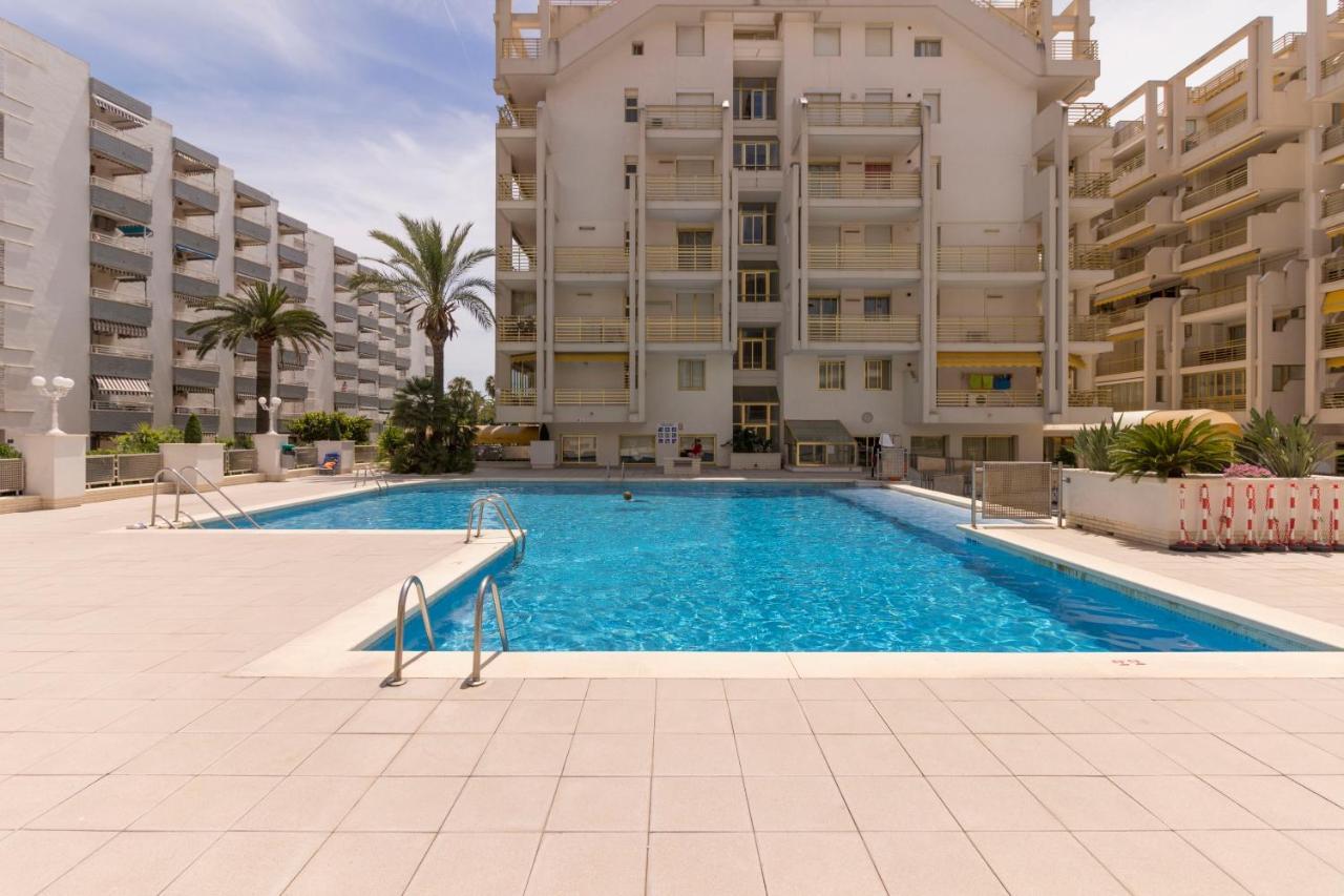 Novelty Con Vistas Al Mar Apartment Салоу Екстериор снимка