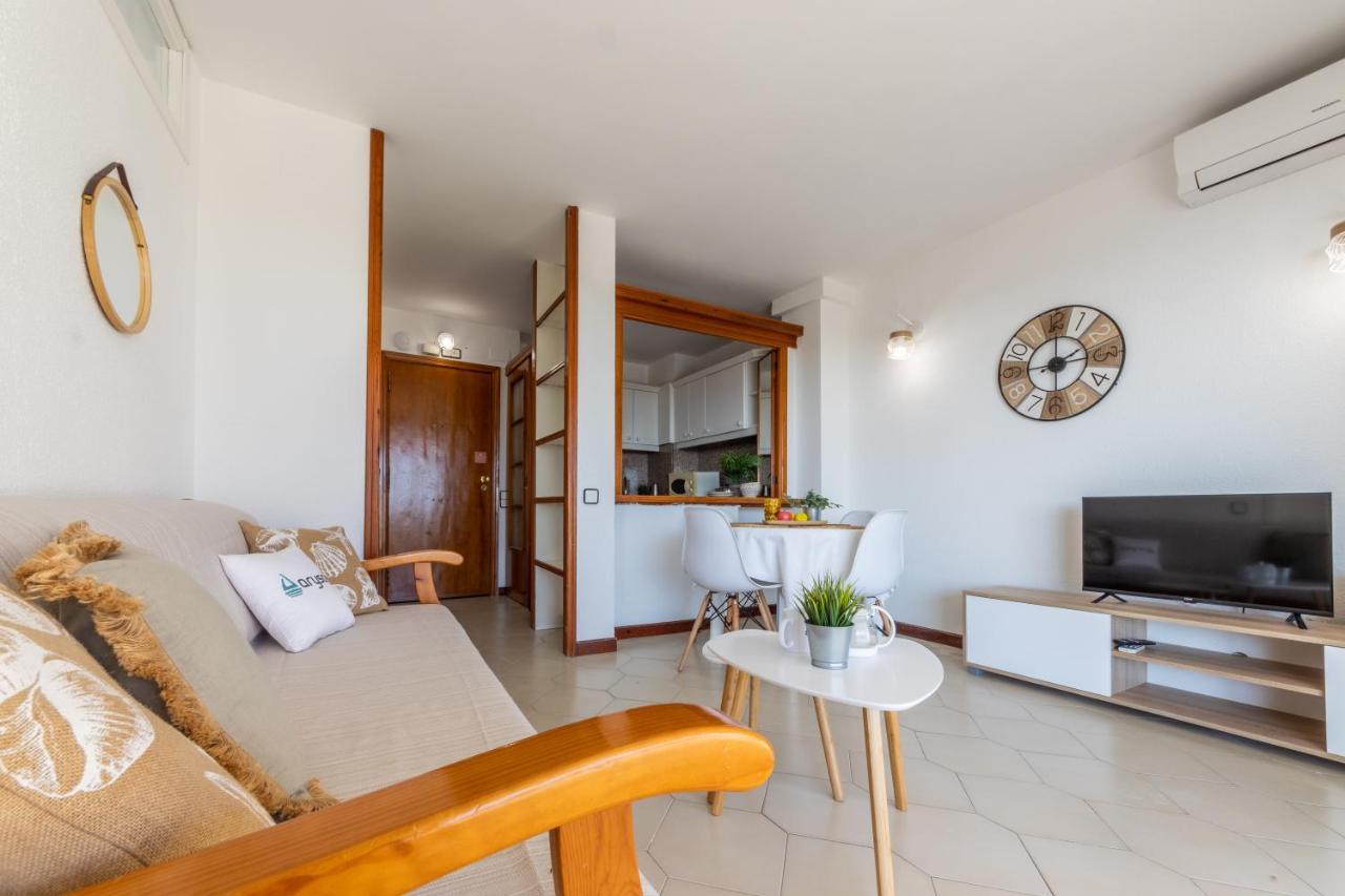 Novelty Con Vistas Al Mar Apartment Салоу Екстериор снимка